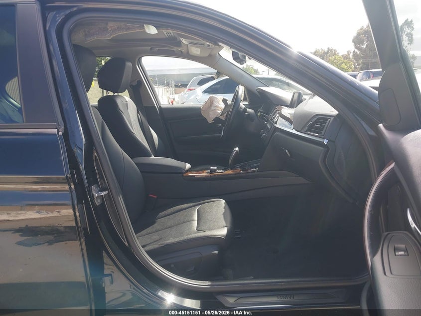 2015 BMW 3er VIN WBA3C1C59FK121430 IAAI salvage auction — NORMAL WEAR, Salvage (California), sold $450 on 2026-07-06 (photo 5)
