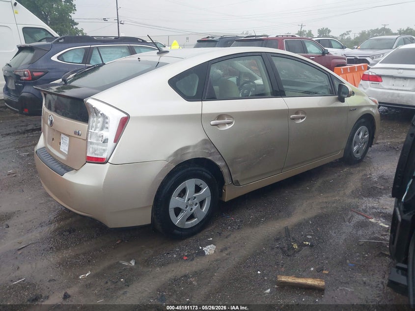 2011 Toyota Prius VIN JTDKN3DU6B0257868 IAAI salvage auction — NORMAL WEAR, Bill Of Sale (Tennessee), sold $575 on 2026-07-30 (photo 4)