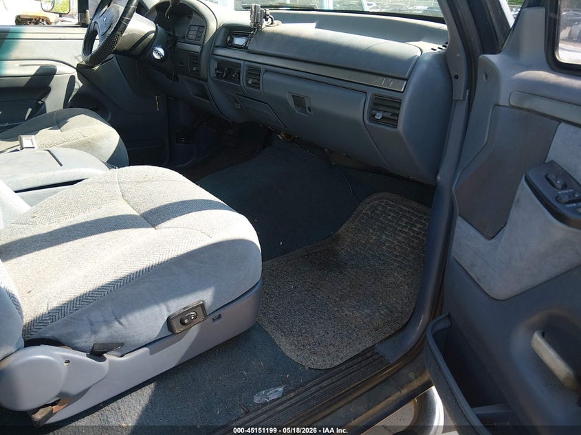 1992 Ford Bronco VIN 1FMEU15H5NLA55060 IAAI salvage auction — NORMAL WEAR, Bill Of Sale - Parts Only (Connecticut), sold $450 on 2026-07-09 (photo 5)