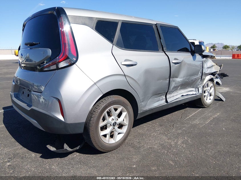 2023 Kia Soul VIN KNDJ23AUXP7885682 IAAI salvage auction — RIGHT SIDE, Salvage (Nevada), sold $2,400 on 2026-07-24 (photo 4)