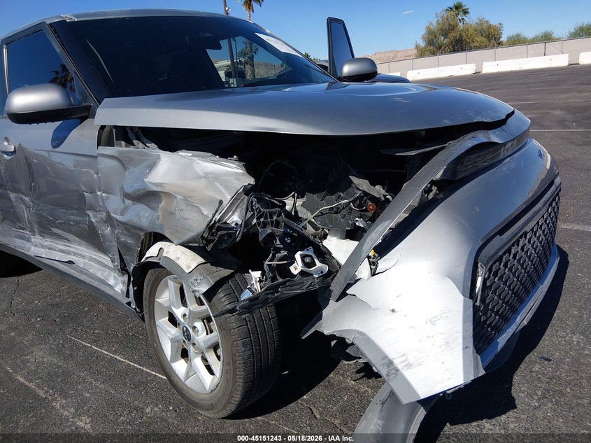 2023 Kia Soul VIN KNDJ23AUXP7885682 IAAI salvage auction — RIGHT SIDE, Salvage (Nevada), sold $2,400 on 2026-07-24 (photo 6)