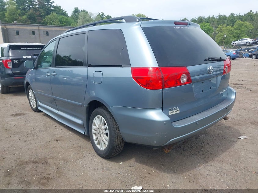 2010 Toyota Sienna VIN 5TDYK4CC1AS335440 IAAI salvage auction — RIGHT SIDE, Clear (Massachusetts), sold $1,100 on 2026-07-10 (photo 3)