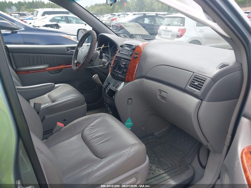2010 Toyota Sienna VIN 5TDYK4CC1AS335440 IAAI salvage auction — RIGHT SIDE, Clear (Massachusetts), sold $1,100 on 2026-07-10 (photo 5)