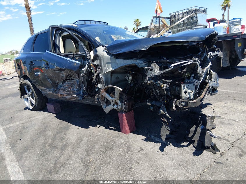 2011 Volvo Xc60 VIN YV4902DZ4B2140570 IAAI salvage auction — FRONT END, Salvage (Nevada), sold $350 on 2026-08-14 (photo 1)