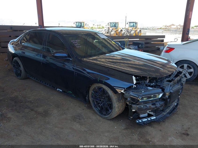 2025 BMW 7er VIN WBA23EH01SCV65891 — IAAI salvage auction photo