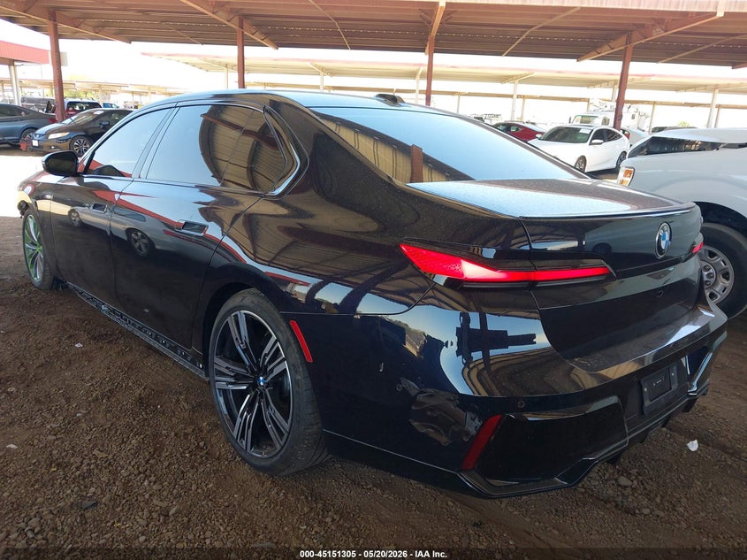 2025 BMW 7er VIN WBA23EH01SCV65891 IAAI salvage auction — FRONT END, Salvage (Arizona), sold $53,750 on 2026-08-10 (photo 3)