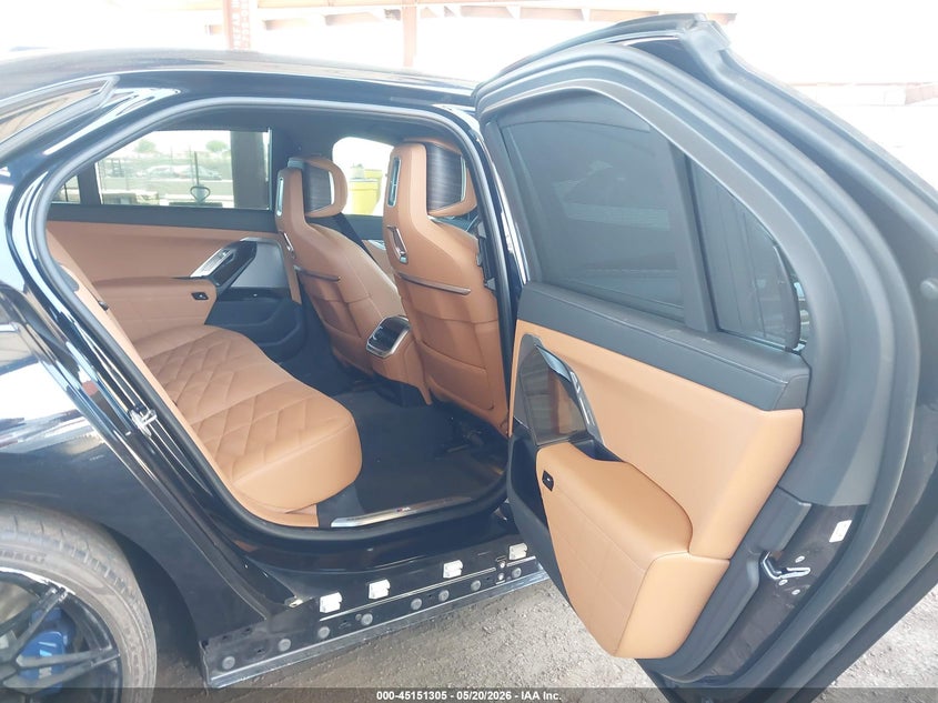 2025 BMW 7er VIN WBA23EH01SCV65891 IAAI salvage auction — FRONT END, Salvage (Arizona), sold $53,750 on 2026-08-10 (photo 8)