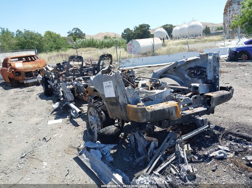 2018 Ford F250 VIN 1FT7X2BT5JEB83798 IAAI salvage auction — TOTAL BURN, Non-Repairable (California), sold $150 on 2026-07-09 (photo 3)