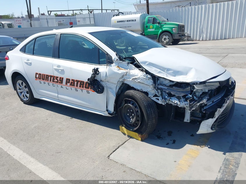 2025 Toyota Corolla VIN 5YFB4MDE8SP252954 IAAI salvage auction — FRONT & REAR, Salvage (California), sold $3,850 on 2026-07-29 (photo 1)