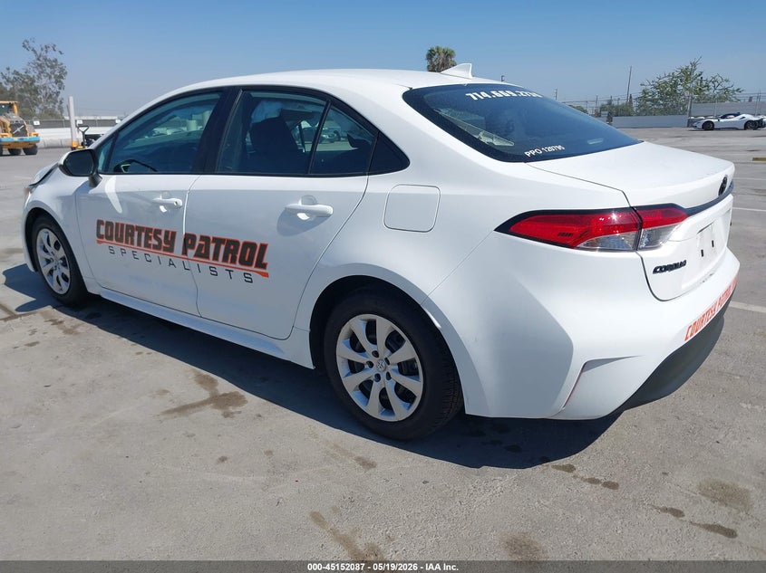 2025 Toyota Corolla VIN 5YFB4MDE8SP252954 IAAI salvage auction — FRONT & REAR, Salvage (California), sold $3,850 on 2026-07-29 (photo 3)