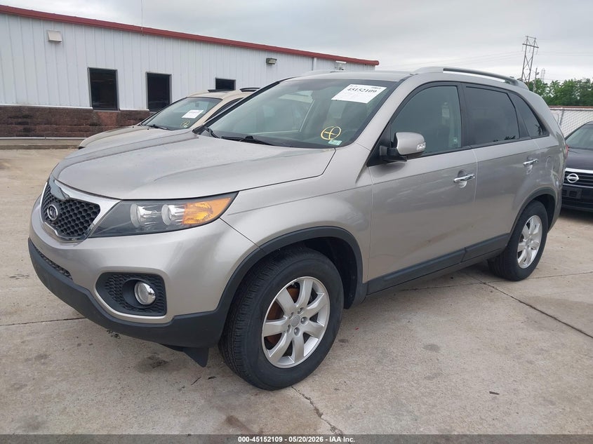 2012 Kia Sorento VIN 5XYKT3A63CG295968 IAAI salvage auction — NORMAL WEAR, Clear (Missouri), sold $675 on 2026-07-28 (photo 2)