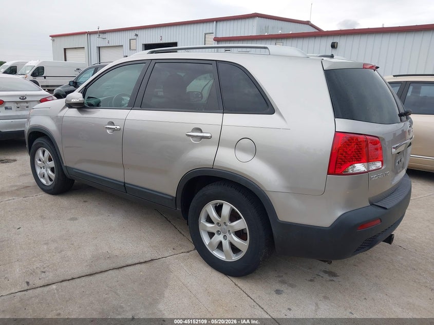 2012 Kia Sorento VIN 5XYKT3A63CG295968 IAAI salvage auction — NORMAL WEAR, Clear (Missouri), sold $675 on 2026-07-28 (photo 3)