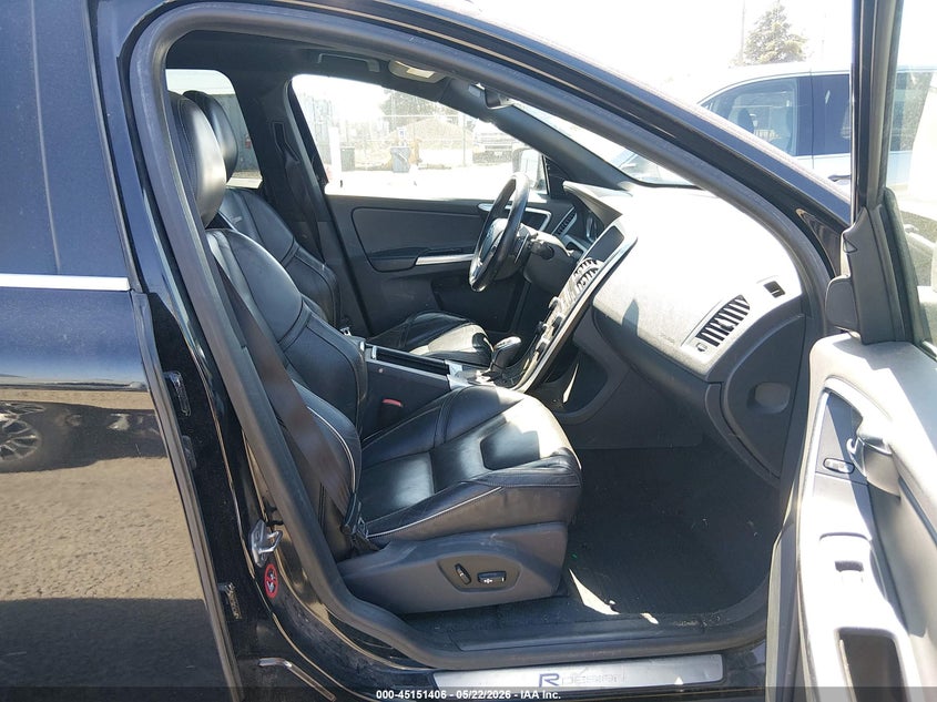 2014 Volvo Xc60 VIN YV4902DZ7E2554267 IAAI salvage auction — FRONT & REAR, Salvage (Oregon), sold $3,250 on 2026-08-07 (photo 5)