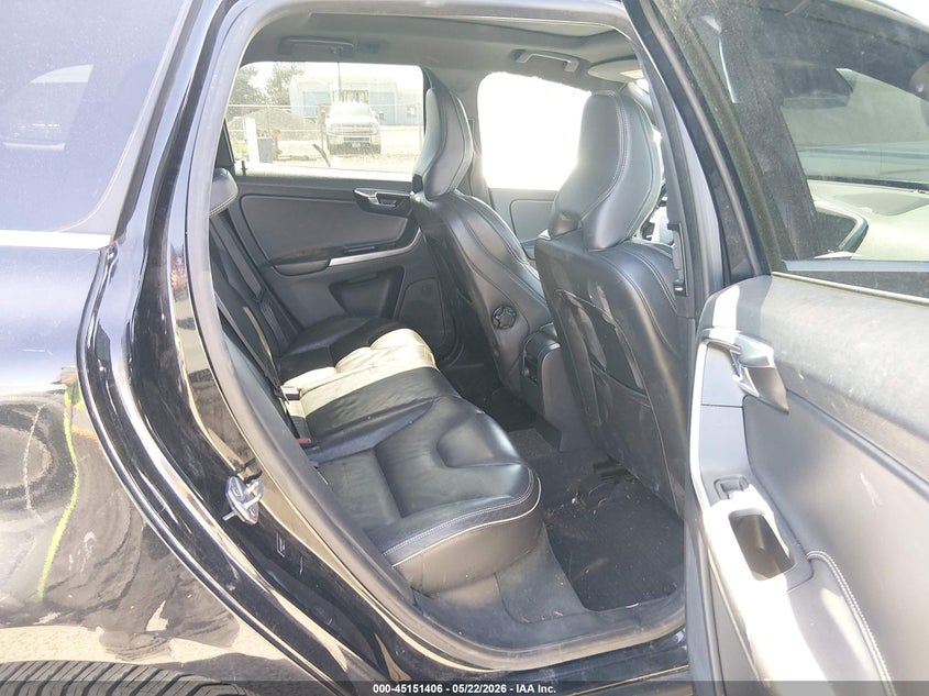 2014 Volvo Xc60 VIN YV4902DZ7E2554267 IAAI salvage auction — FRONT & REAR, Salvage (Oregon), sold $3,250 on 2026-08-07 (photo 8)