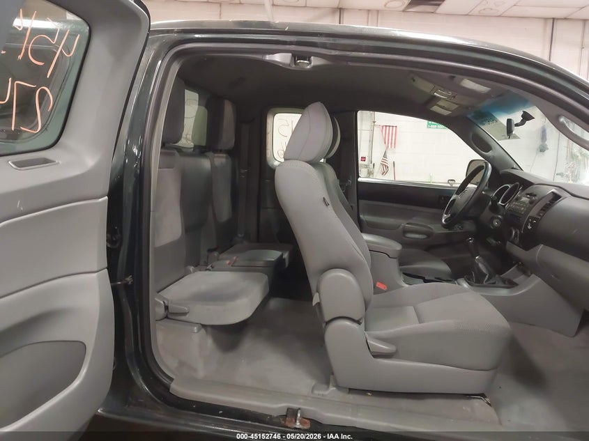 2010 Toyota Tacoma VIN 5TEUX4EN9AZ708175 IAAI salvage auction — EXTERIOR BURN, Salvage (Maine), sold $2,600 on 2026-07-20 (photo 8)