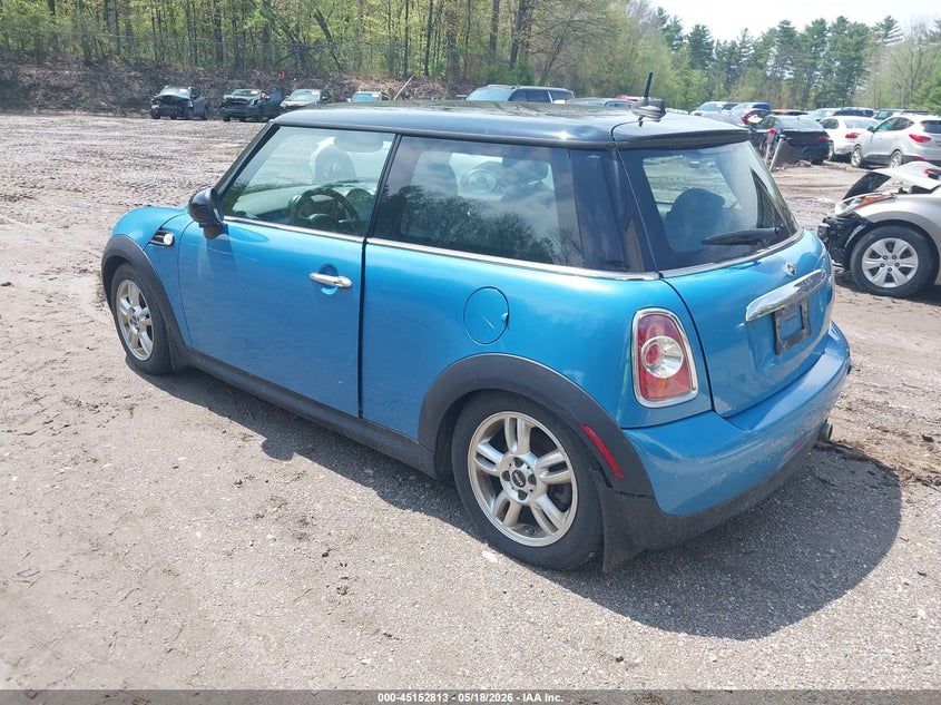 2013 Mini Hard top VIN WMWSU3C50DT373532 IAAI salvage auction — NORMAL WEAR, Clear (Montana), sold $525 on 2026-07-23 (photo 3)