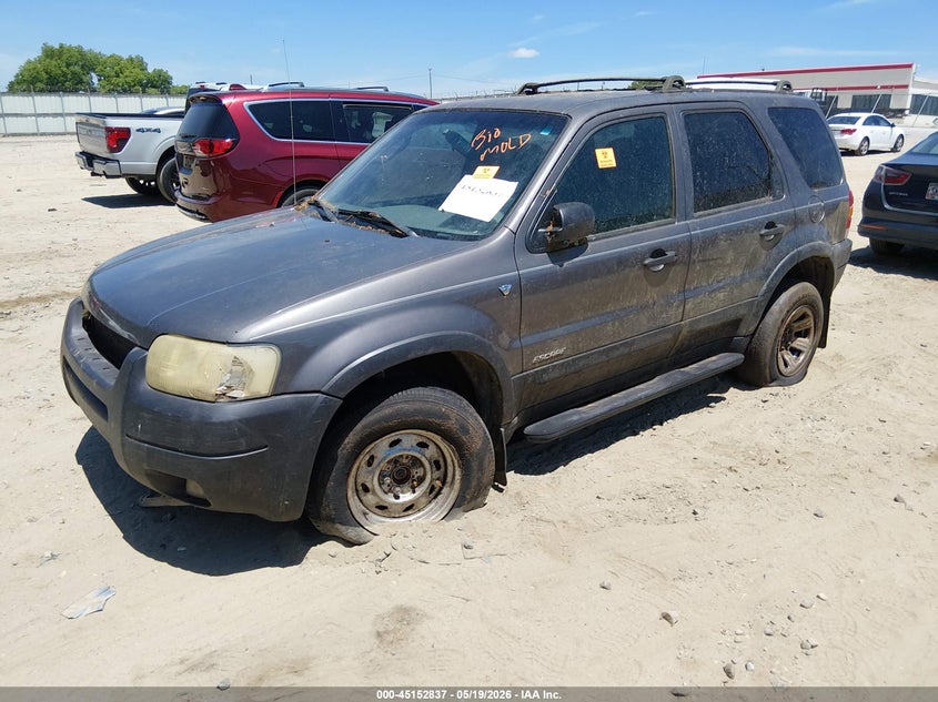 2002 Ford Escape VIN 1FMYU03152KD98272 IAAI salvage auction — NORMAL WEAR, Bill Of Sale (Georgia), sold $275 on 2026-07-09 (photo 2)