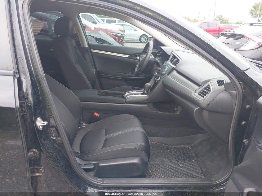 2018 Honda Civic VIN 19XFC2F55JE035318 IAAI salvage auction — HAIL, Salvage (Missouri), sold $4,075 on 2026-07-25 (photo 5)