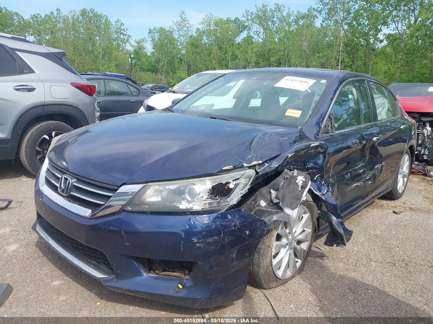 2014 Honda Accord VIN 1HGCR2F8XEA028676 IAAI salvage auction — SIDE, Wait Title, sold $1,300 on 2026-08-07 (photo 2)