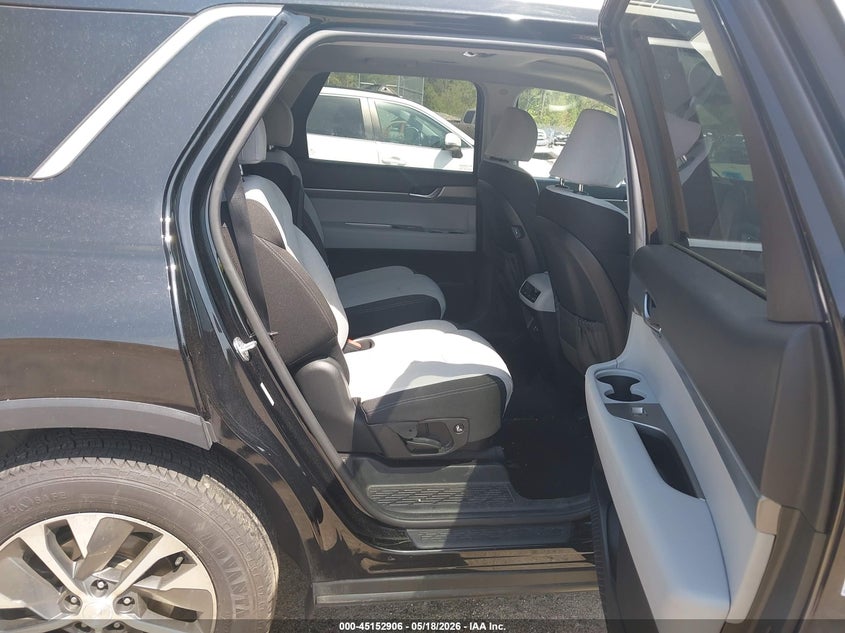 2020 Hyundai Palisade VIN KM8R2DHE8LU072615 IAAI salvage auction — REAR END, Salvage (Massachusetts), sold $5,975 on 2026-07-31 (photo 8)
