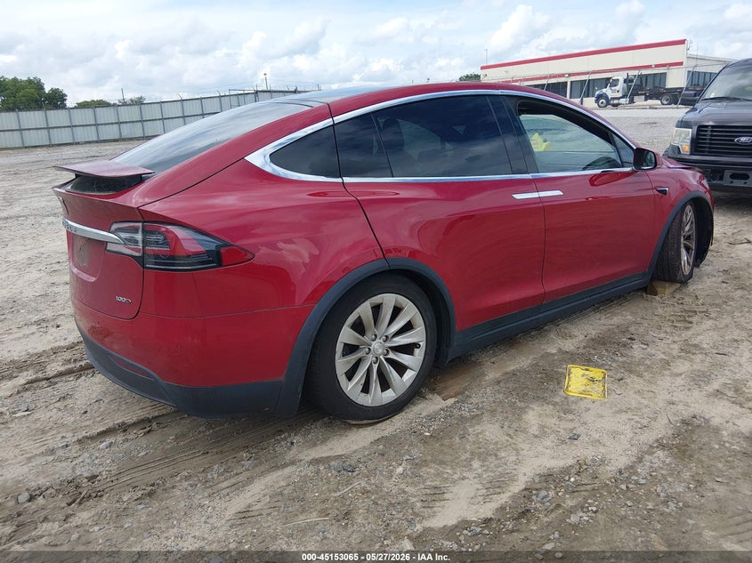 2017 Tesla Model x VIN 5YJXCDE2XHF066690 IAAI salvage auction — ELECTRICAL, Salvage Title, sold $25 on 2026-07-16 (photo 4)