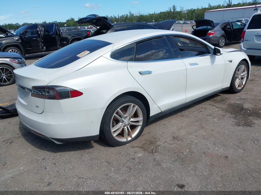 2015 Tesla Model s VIN 5YJSA1E10FF106889 IAAI salvage auction — FRONT END, Clear (Montana), sold $2,550 on 2026-07-20 (photo 4)