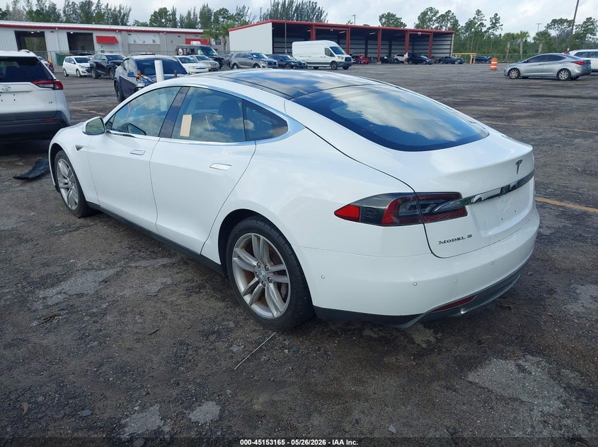 2014 Tesla Model s VIN 5YJSA1S16EFP52389 IAAI salvage auction — NORMAL WEAR, Clear (Montana), sold $725 on 2026-07-29 (photo 3)