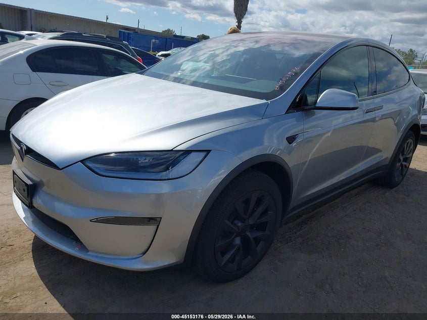 2025 Tesla Model x VIN 7SAXCBE5XSF469741 IAAI salvage auction — REAR END, Salvage Title, sold $42,350 on 2026-07-15 (photo 2)