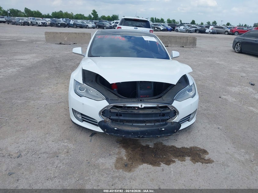 2015 Tesla Model s VIN 5YJSA1E43FF109523 IAAI salvage auction — ELECTRICAL, Clear (Missouri), sold $2,350 on 2026-07-15 (photo 6)