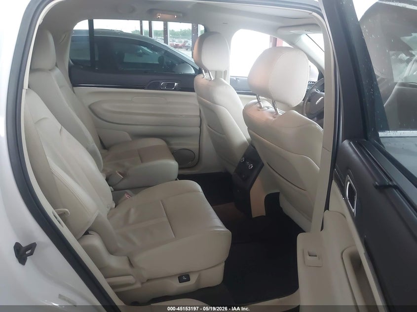 2019 Lincoln Mkt VIN 2LMHJ5ATXKBL00118 IAAI salvage auction — HAIL, Original (Texas), sold $3,850 on 2026-07-10 (photo 8)