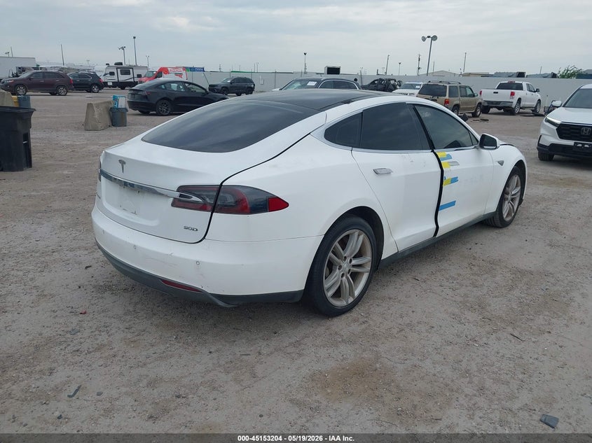 2014 Tesla Model s VIN 5YJSA1H1XEFP32685 IAAI salvage auction — ELECTRICAL, Clear (Texas), sold $925 on 2026-07-29 (photo 4)