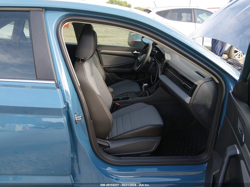 2026 Volkswagen Jetta VIN 3VW7W7BU7TM037891 IAAI salvage auction — FRONT END, Salvage Title, sold $8,500 on 2026-07-30 (photo 5)