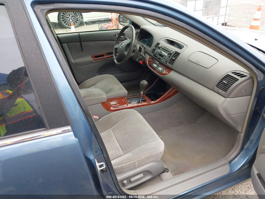 2002 Toyota Camry VIN JTDBE32K720062461 IAAI salvage auction — FRONT END, Salvage (Ohio), sold $700 on 2026-07-07 (photo 5)