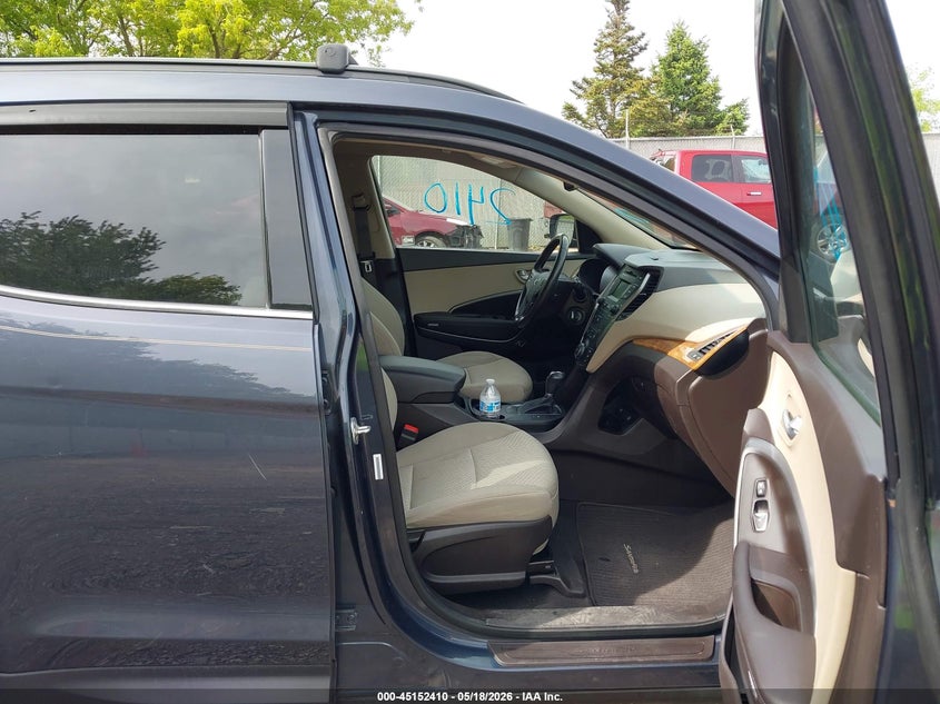 2014 Hyundai Santa fe VIN 5XYZU3LB8EG156086 IAAI salvage auction — HAIL, Clear (Wisconsin), sold $1,600 on 2026-07-29 (photo 5)