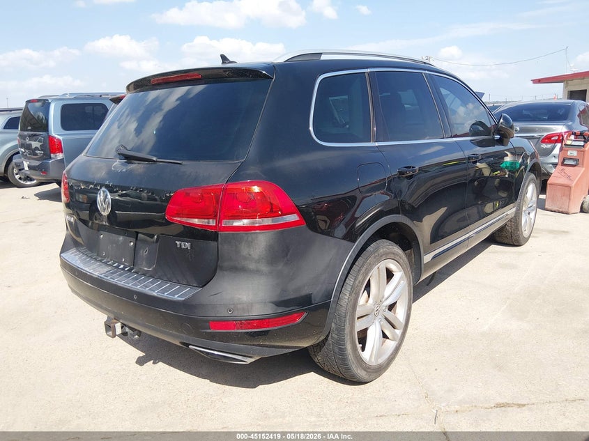 2011 Volkswagen Touareg VIN WVGFK9BP7BD005786 IAAI salvage auction — NORMAL WEAR, Original (Texas), sold $550 on 2026-08-10 (photo 4)