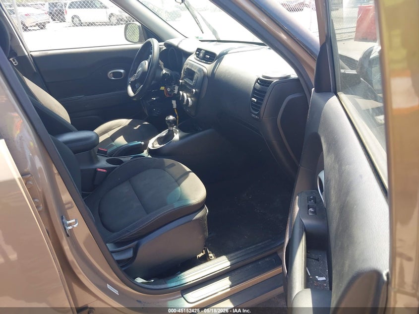 2014 Kia Soul VIN KNDJN2A21E7111124 IAAI salvage auction — NORMAL WEAR, Clear (Missouri), sold $225 on 2026-07-22 (photo 5)