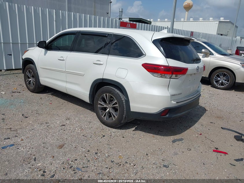 2017 Toyota Highlander VIN 5TDZZRFH4HS217364 IAAI salvage auction — FRONT END, Original (Texas), sold $8,300 on 2026-07-15 (photo 3)
