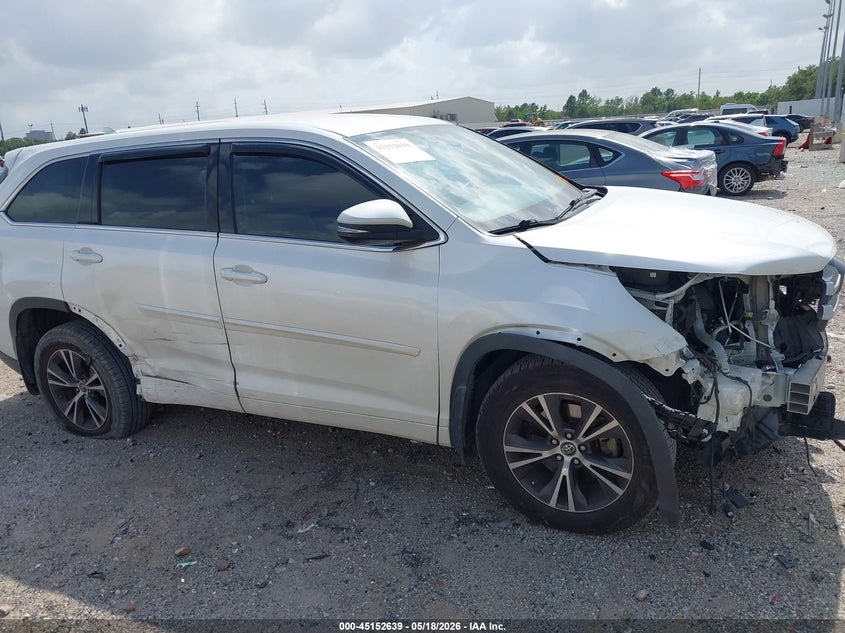 2017 Toyota Highlander VIN 5TDZZRFH4HS217364 IAAI salvage auction — FRONT END, Original (Texas), sold $8,300 on 2026-07-15 (photo 6)