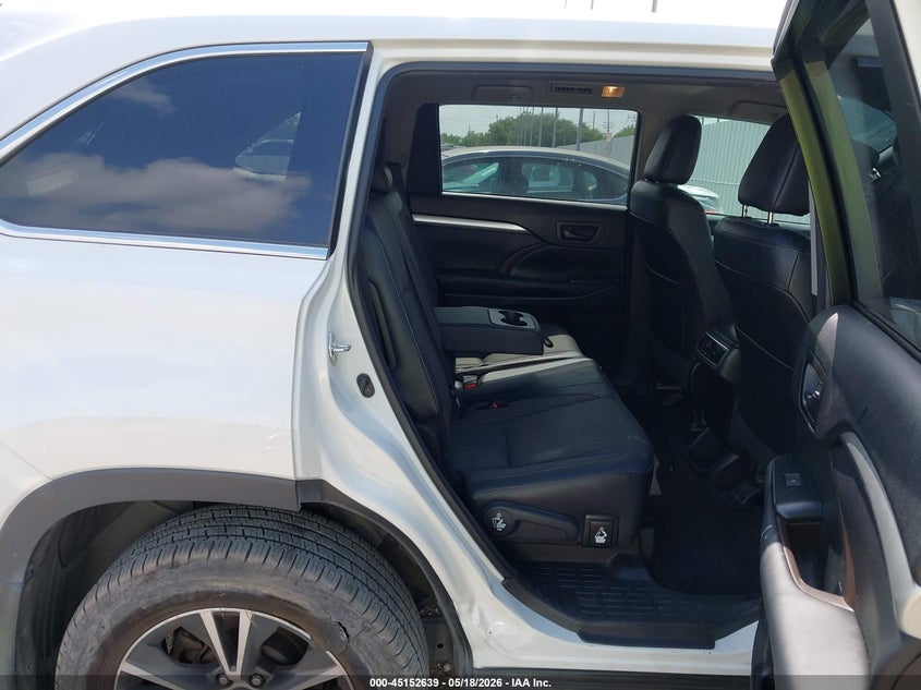 2017 Toyota Highlander VIN 5TDZZRFH4HS217364 IAAI salvage auction — FRONT END, Original (Texas), sold $8,300 on 2026-07-15 (photo 8)