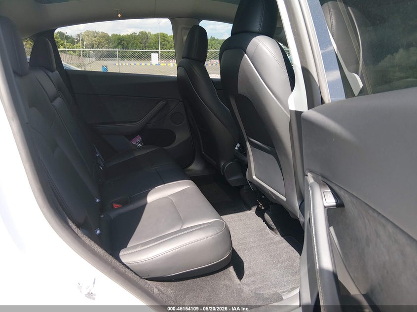 2024 Tesla Model y VIN 7SAYGDEE0RA332223 IAAI salvage auction — SIDE, Salvage (New Jersey), sold $18,800 on 2026-07-16 (photo 8)