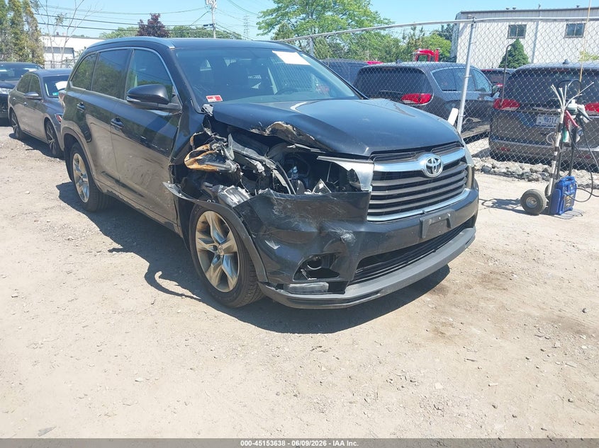 2014 Toyota Highlander VIN 5TDDKRFH3ES044110 IAAI salvage auction — RIGHT FRONT, Salvage Title, sold $7,425 on 2026-07-07 (photo 1)