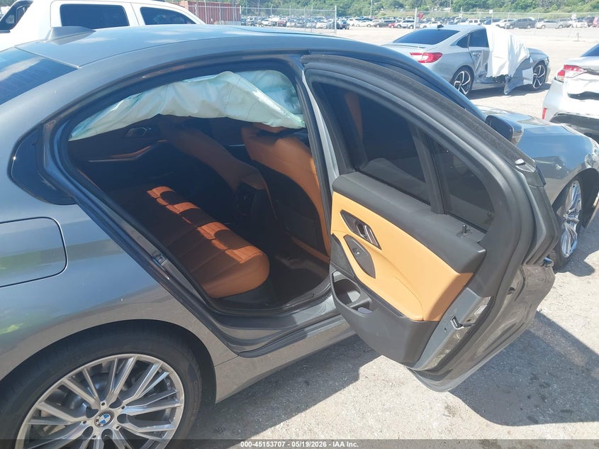 2023 BMW 3er VIN 3MW69FF02P8D00114 IAAI salvage auction — SIDE, Rebuildable (Florida), sold $16,050 on 2026-07-30 (photo 8)