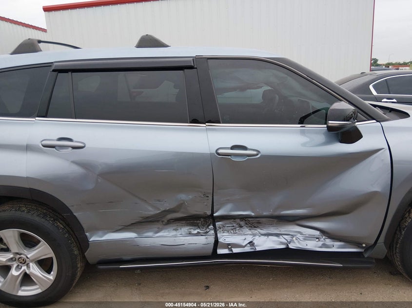 2020 Toyota Highlander VIN 5TDZZRAH9LS019802 IAAI salvage auction — RIGHT SIDE, Salvage (Texas), sold $8,650 on 2026-07-21 (photo 6)