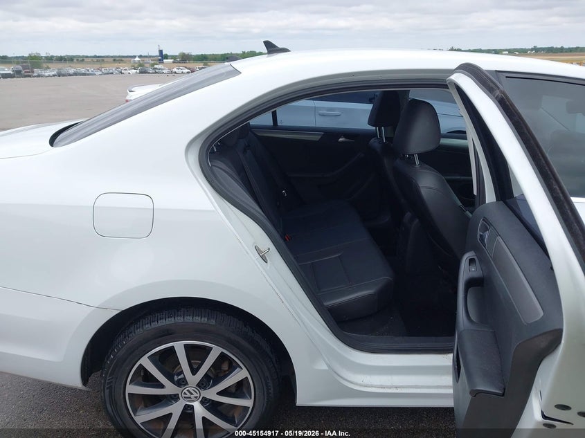 2017 Volkswagen Jetta VIN 3VWDB7AJ8HM335377 IAAI salvage auction — FRONT & REAR, Certificate Of Title (Nebraska), sold $2,250 on 2026-07-29 (photo 8)