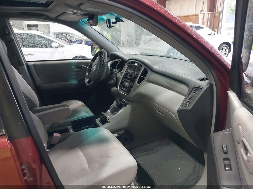 2004 Toyota Highlander VIN JTEEP21A840062977 IAAI salvage auction — ALL OVER, Clear (New York), sold $600 on 2026-07-29 (photo 5)