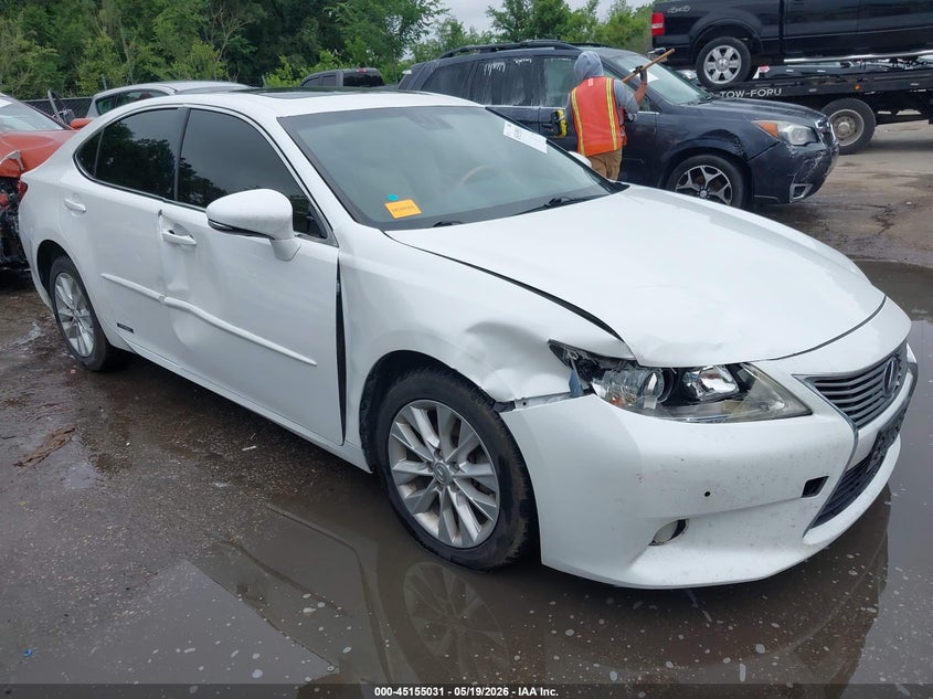 2013 Lexus ES VIN JTHBW1GG6D2028667 IAAI salvage auction — RIGHT FRONT, Salvage (Missouri), sold $2,350 on 2026-07-22 (photo 1)