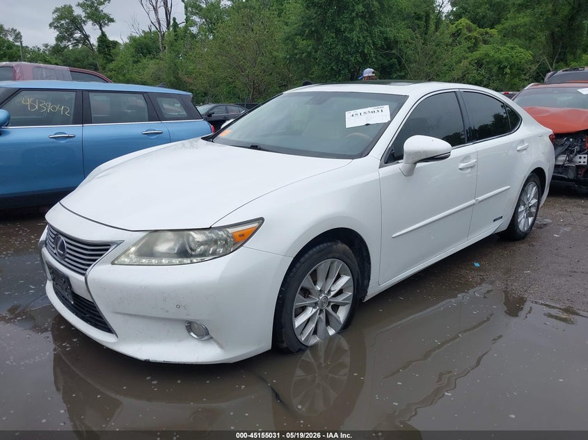 2013 Lexus ES VIN JTHBW1GG6D2028667 IAAI salvage auction — RIGHT FRONT, Salvage (Missouri), sold $2,350 on 2026-07-22 (photo 2)
