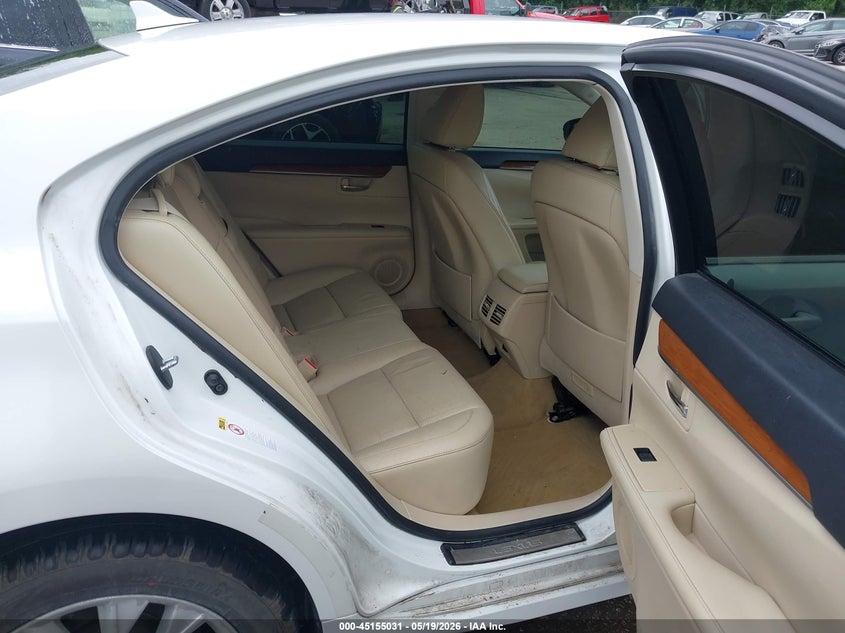 2013 Lexus ES VIN JTHBW1GG6D2028667 IAAI salvage auction — RIGHT FRONT, Salvage (Missouri), sold $2,350 on 2026-07-22 (photo 8)