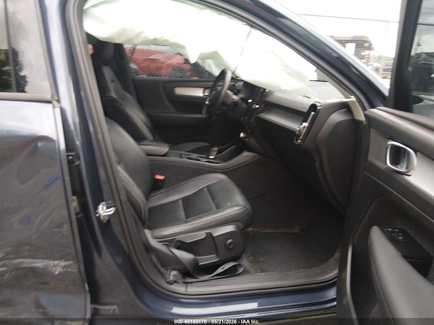 2021 Volvo Xc40 VIN YV4162UK0M2598897 IAAI salvage auction — SIDE, Salvage (Mississippi), sold $2,150 on 2026-07-29 (photo 5)
