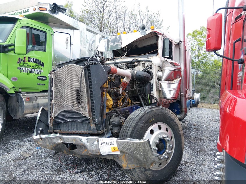 1997 Peterbilt 379 VIN 1XP5DB9X7VN440022 — IAAI salvage auction photo